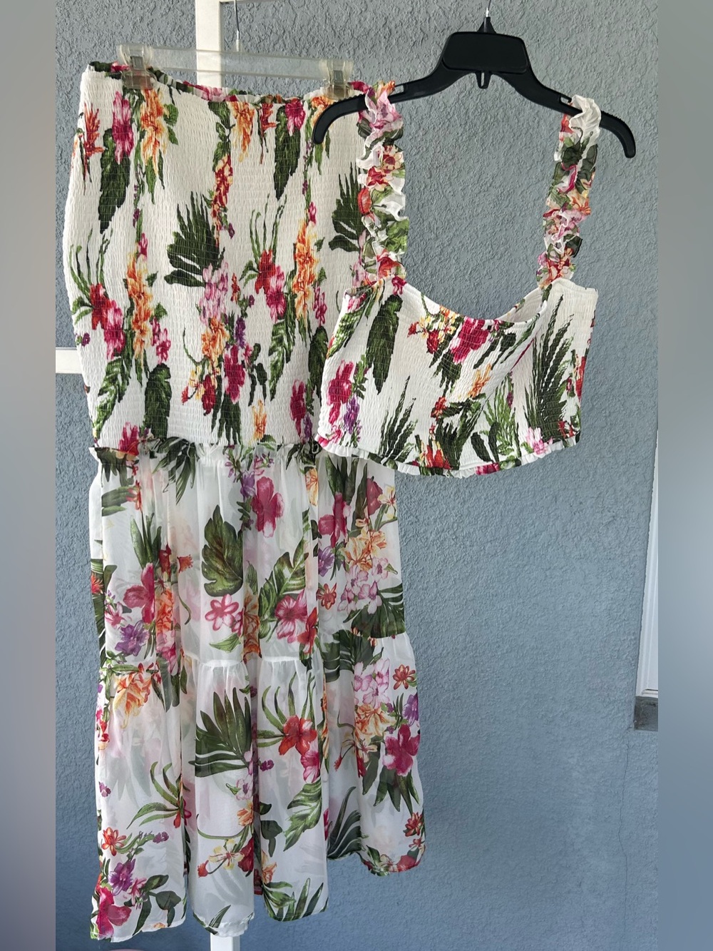 Fashion Nova Two Piece Skirt Set Size 2X Floral Smocked Stretchy Colorful Girly